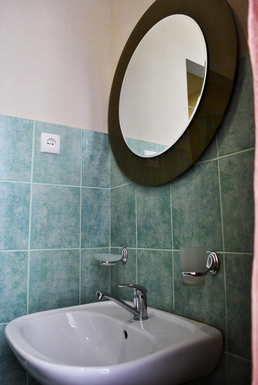 Elegia Hotel Κχαρκίβ Δωμάτιο φωτογραφία