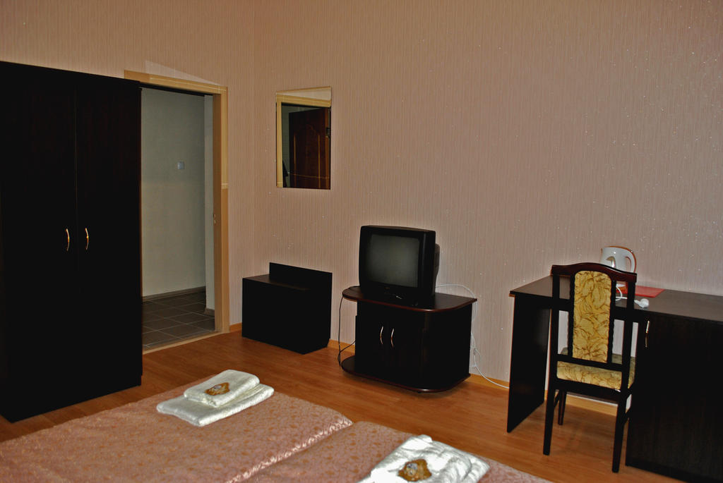 Elegia Hotel Κχαρκίβ Δωμάτιο φωτογραφία