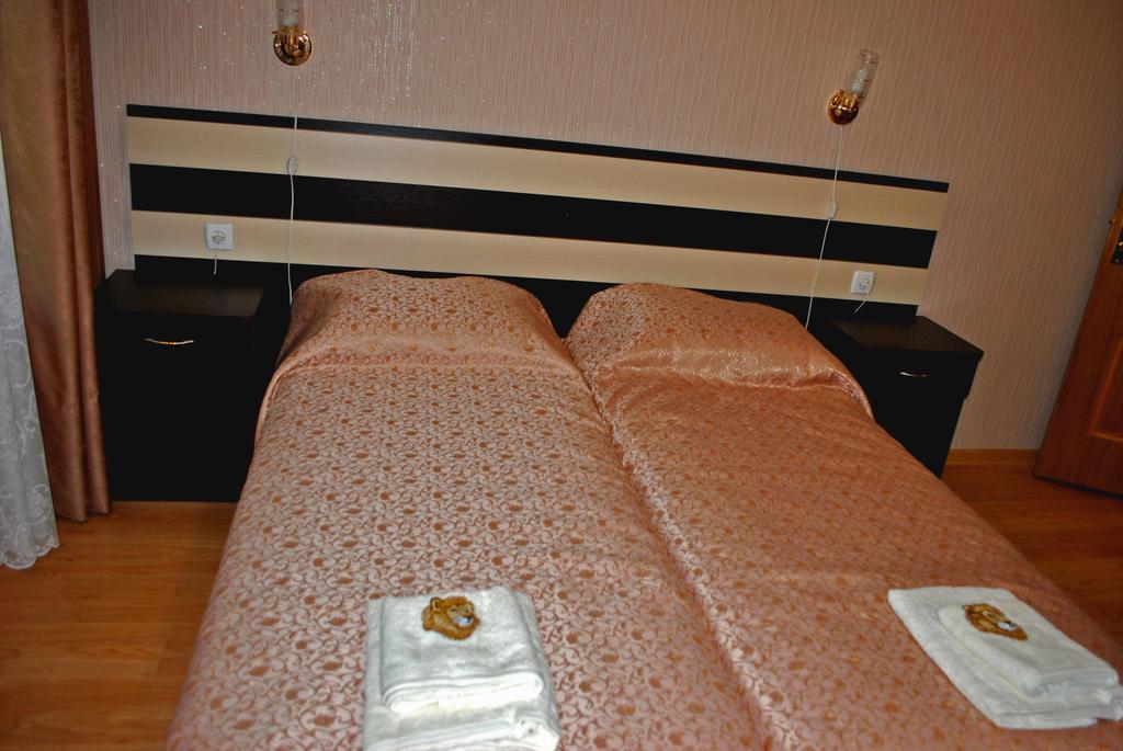 Elegia Hotel Κχαρκίβ Δωμάτιο φωτογραφία